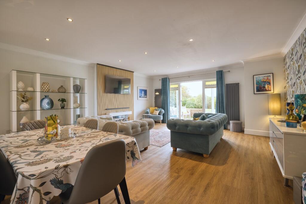 Foreland Heights, Broadstairs, Kent, CT10 photo 2