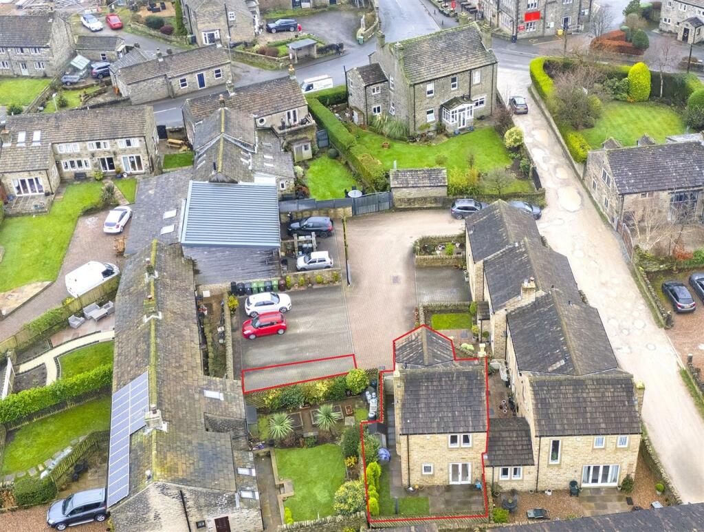 Beech Court, Farnley Tyas photo 3