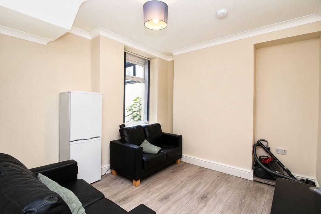 House in Pontypridd, Treforest - View 5