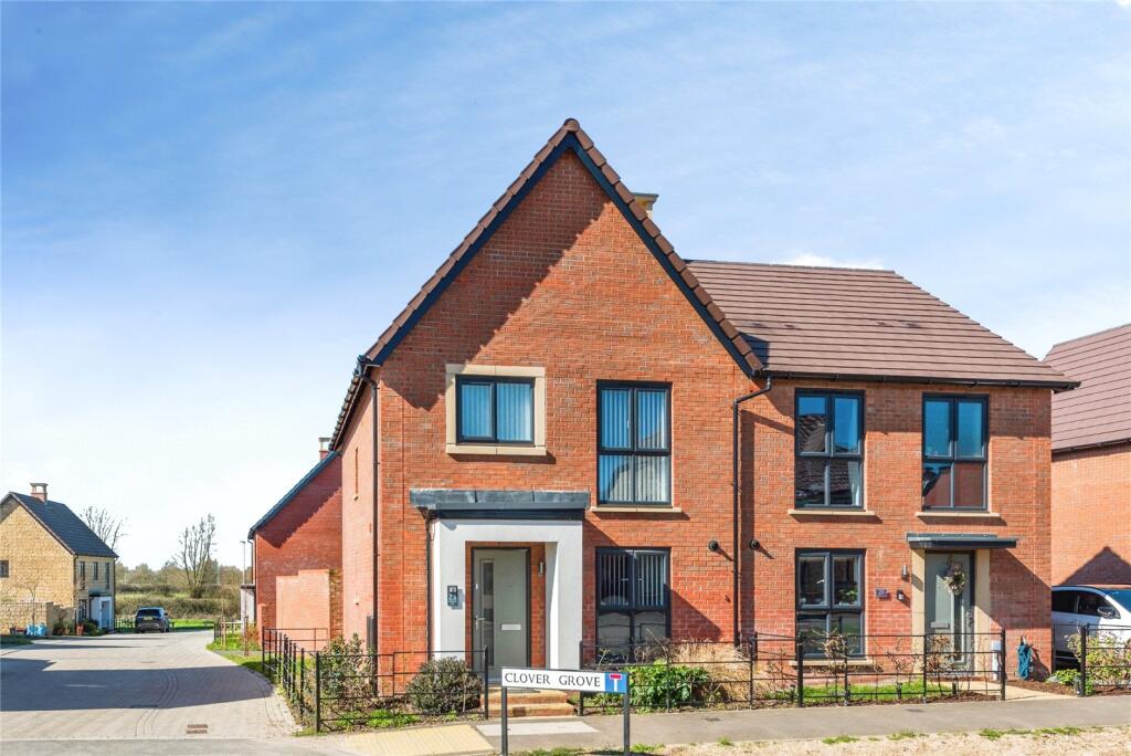 Main image of property: Redlands Way, SWINDON, Wiltshire, SN3