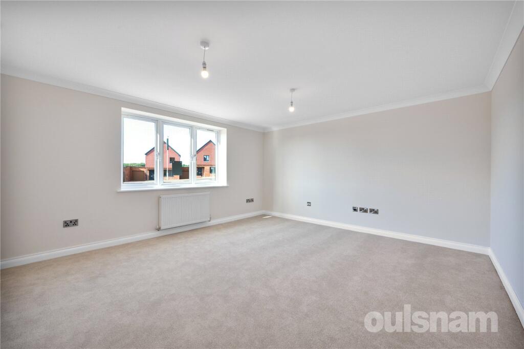 Lowans Court, Redditch, Worcestershire, B97 photo 3