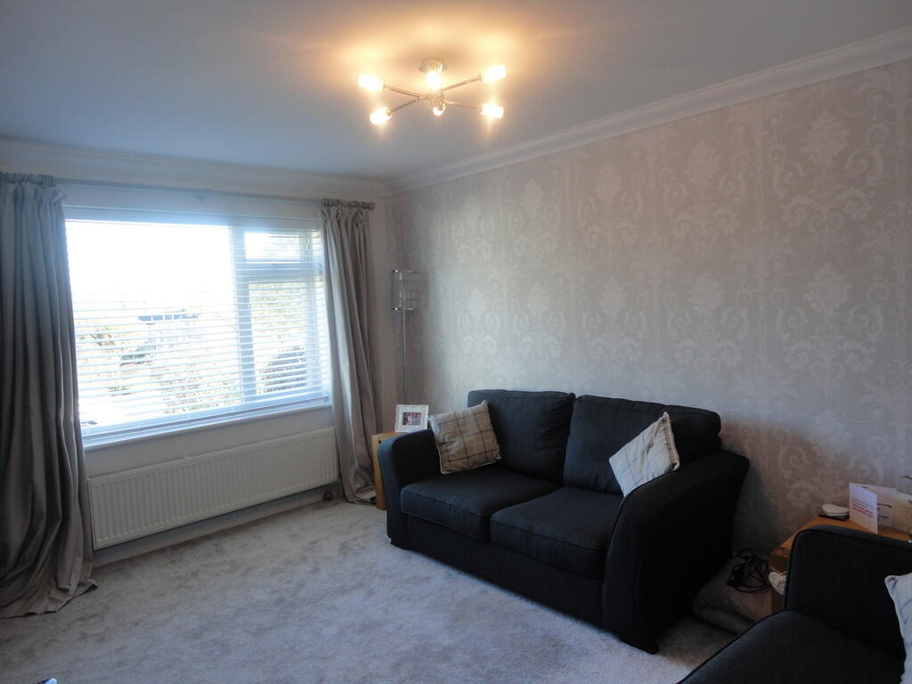 House in Northampton, West Northamptonshire - View 2