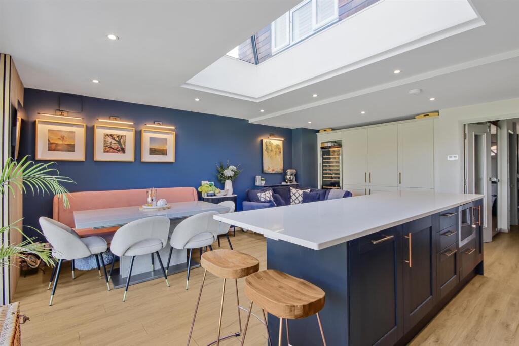 House in Tonbridge - More