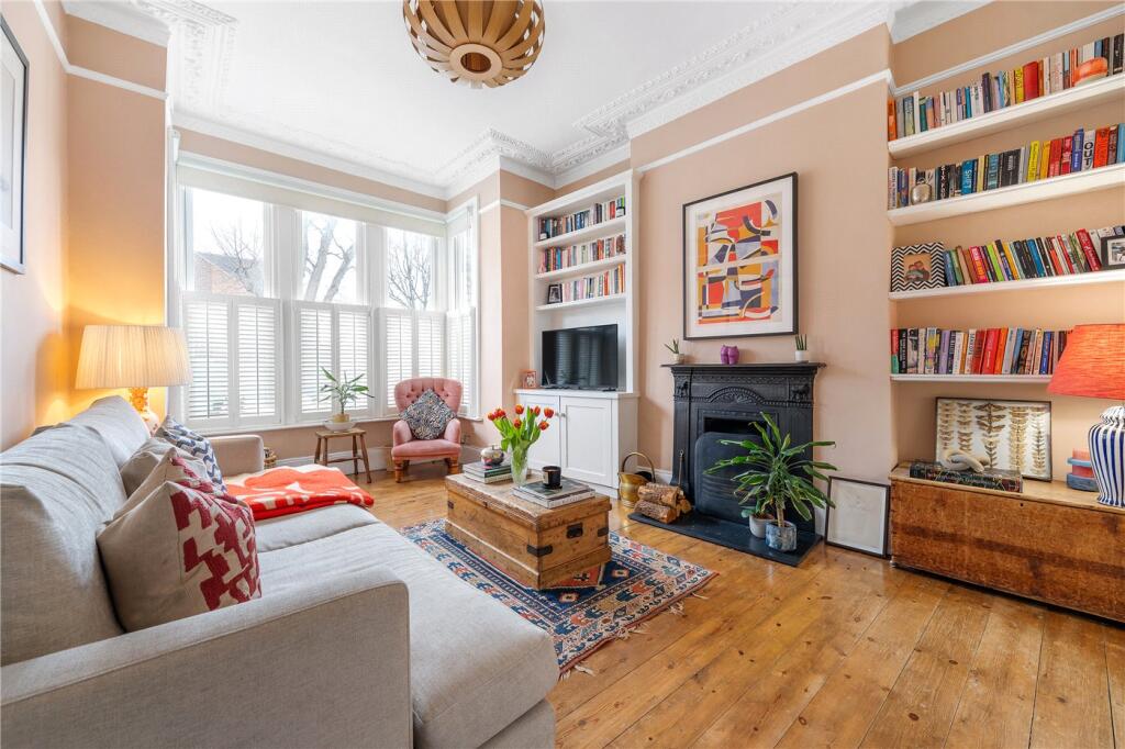 Main image of property: Nunhead Lane, Nunhead, London, SE15