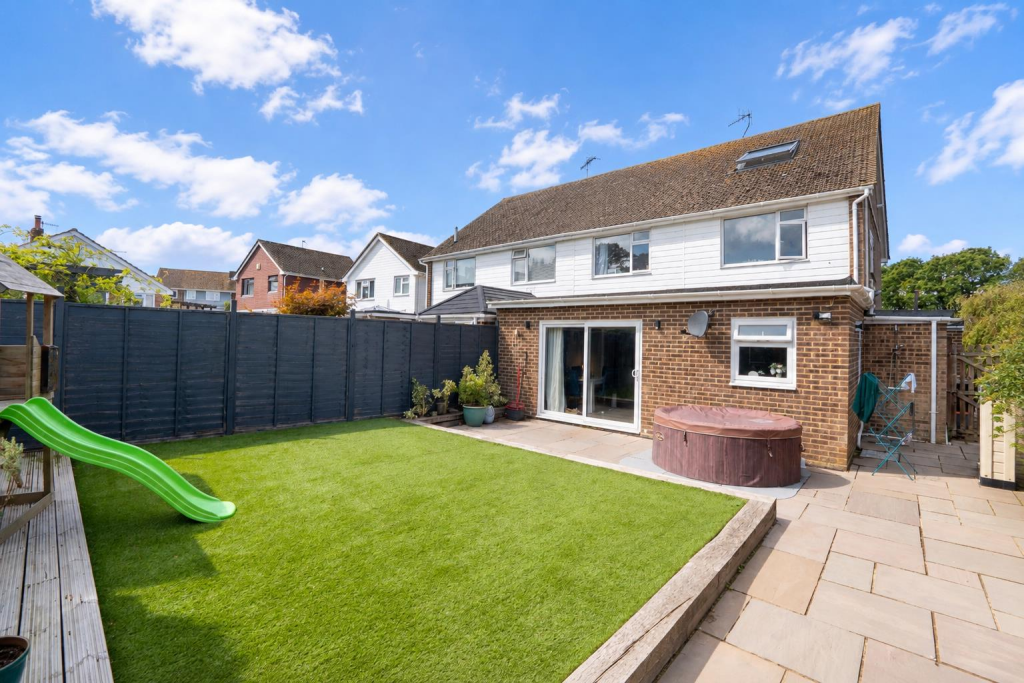 House in Tonbridge - View 5