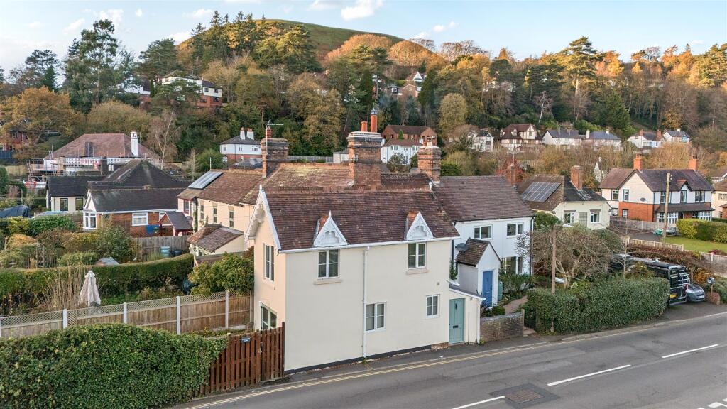 2-bed terraced on 35 Shrewsbury Road, Church Stretton, SY6 6JD, £200,000