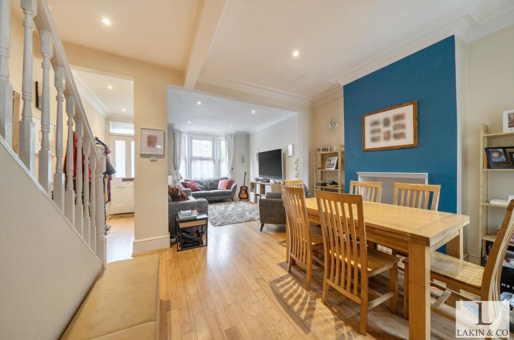 House in Southall - View 5