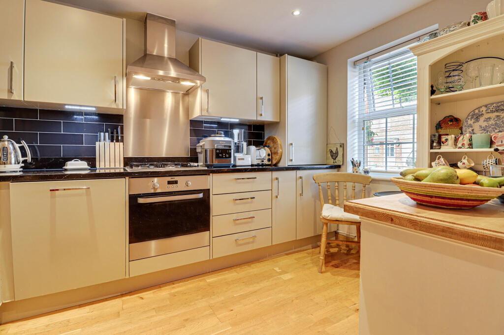 House in Dacorum, Markyate - View 3