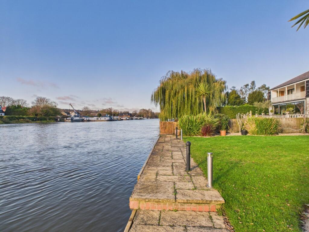 Main image of property: Hythe End Road, Wraysbury, Staines-upon-Thames, Berkshire, TW19