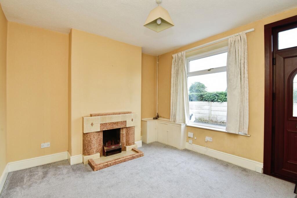 House in Stoke-on-Trent - View 4