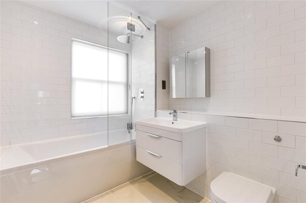 Apartment in London - View 5