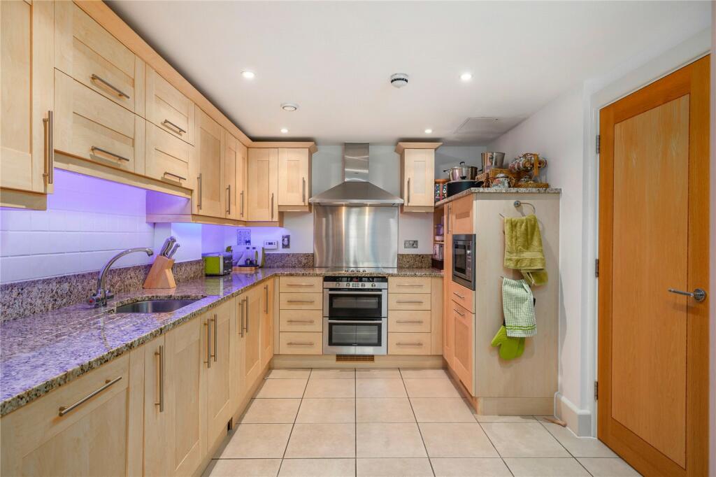 Oyster Quay, High Street, Hamble, Southampton, SO31 - View 4