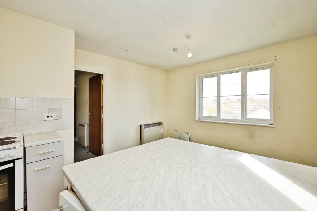 Additional image 4 of Beaulieu Drive, Yeovil