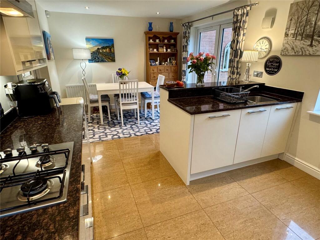 Wambrook Place, Chard, Somerset, TA20 photo 3