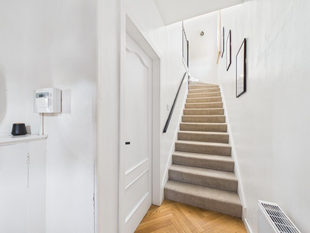 Burnbank Road, Hamilton - More