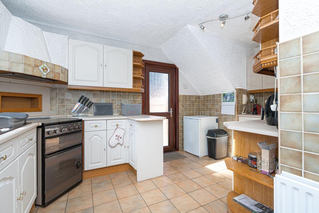 House in Kirkcaldy, Fife - View 4