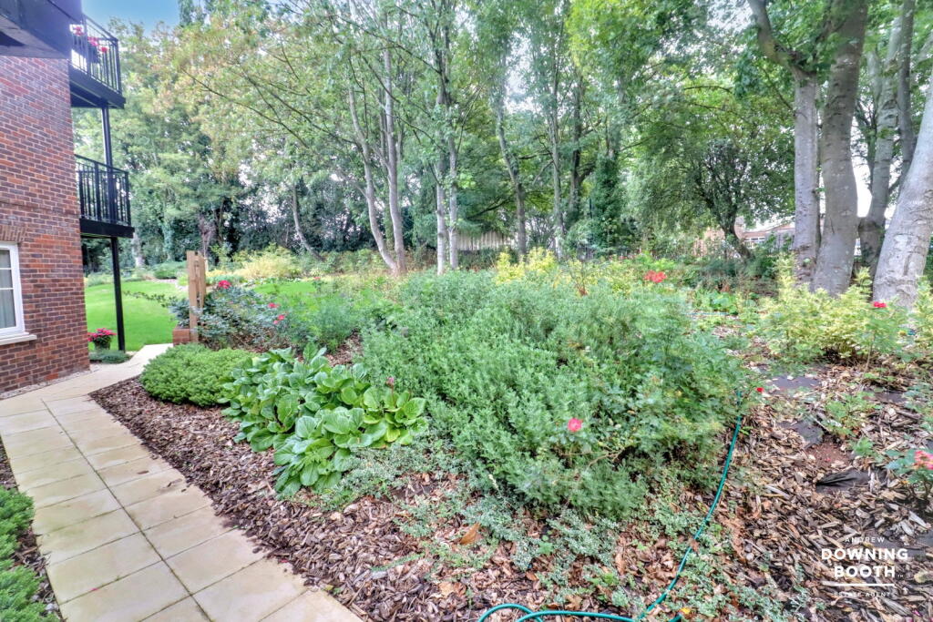 Apartment in Walsall - View 5
