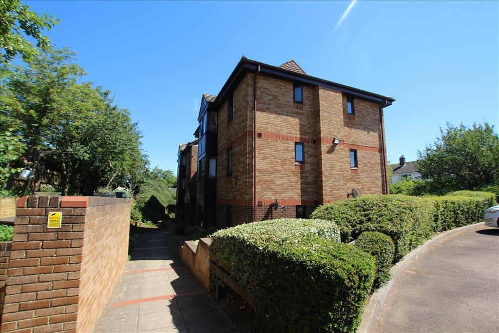 1-bed flat on Willow Road, Potton, Sandy, SG19, £140,000