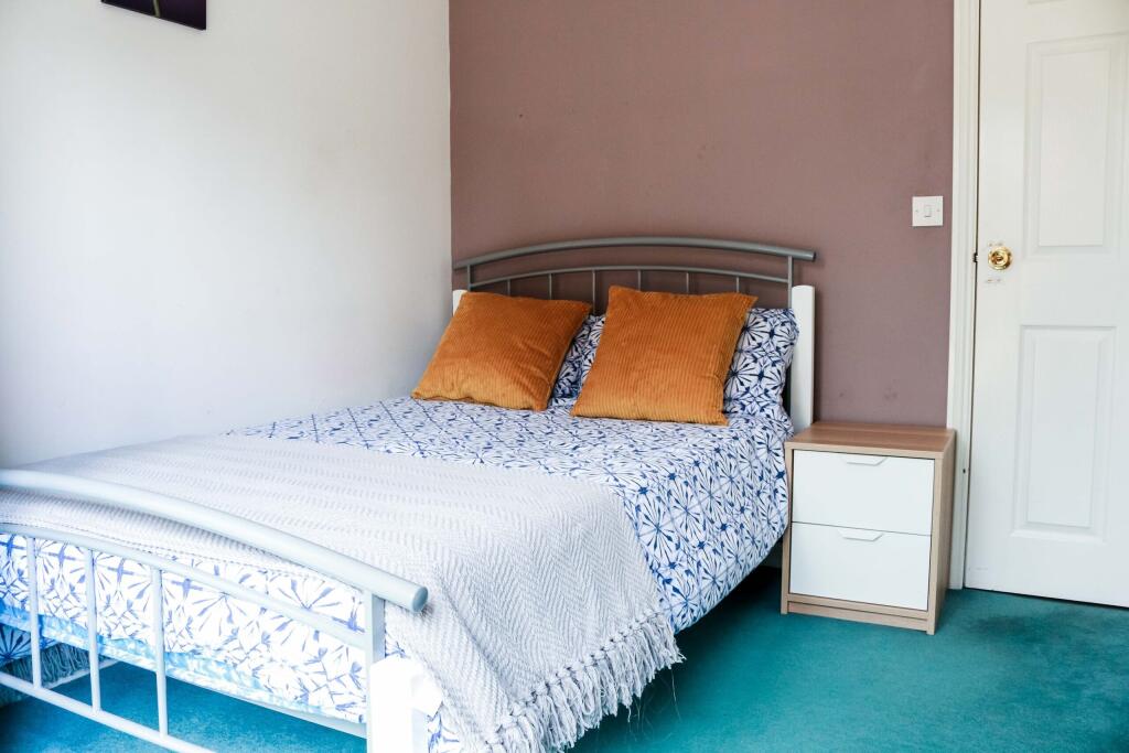 Main image of property: The Runnel, NR5 9HG