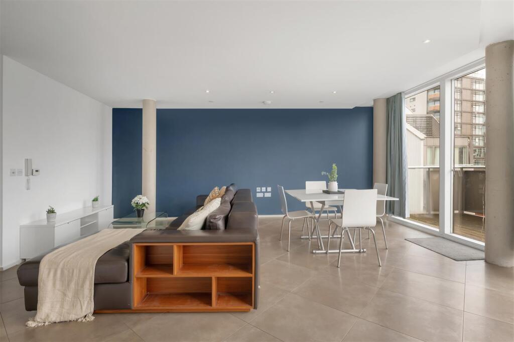 Apartment in Nottingham, Lace Market, The Meadows - View 5