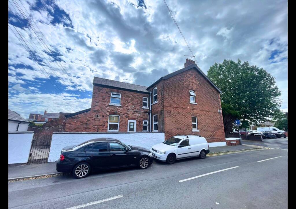 Main image of property: 29 Tarvin Road, Boughton, Chester, Cheshire, CH3 5DJ