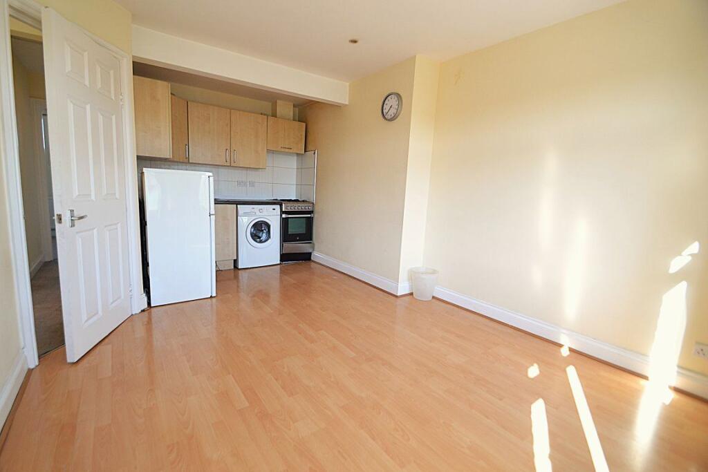 Main image of property: Golders Green - 2 double bed flat