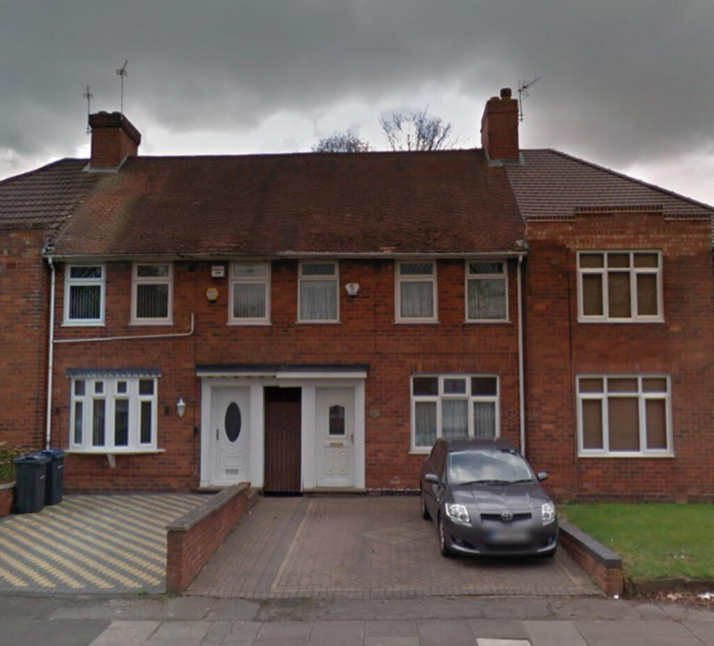Main image of property: Lakey Lane, Hall Green, B28 8RX