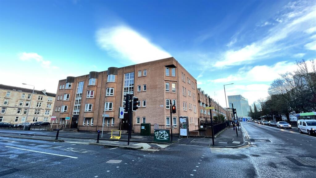 Main image of property: 42 Elderslie Street, Glasgow, G3 7ES