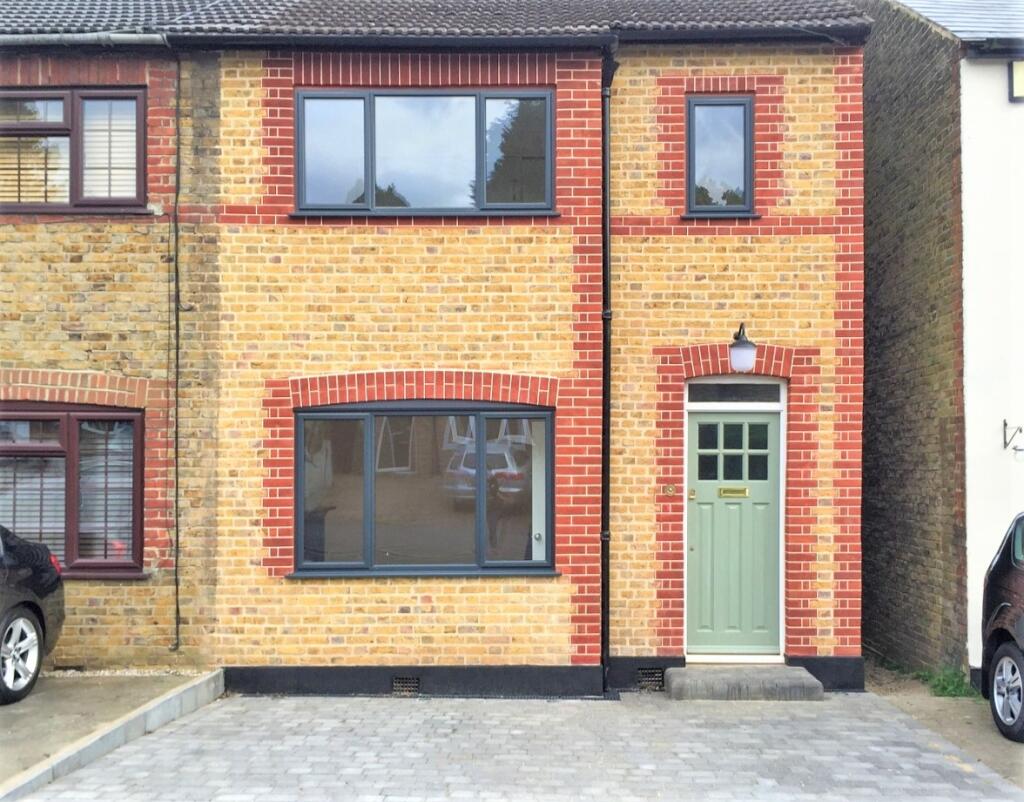 Main image of property: Kings Chase, Brentwood, CM14