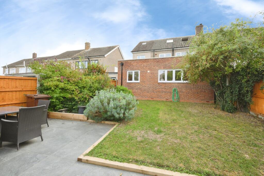 House in Ware, Kings Hill - View 4