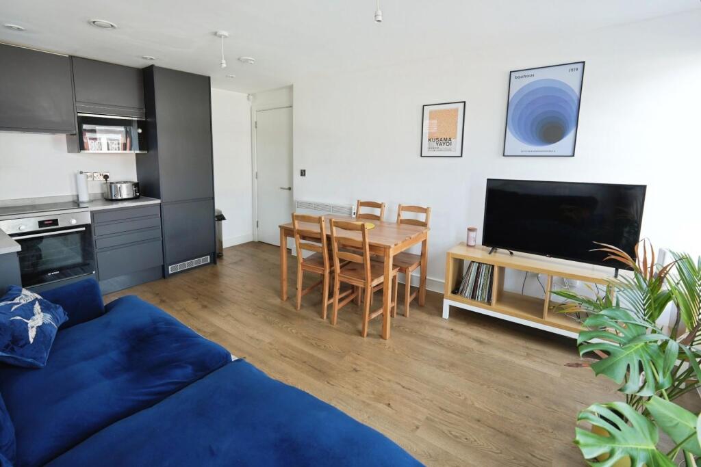 393, Palatine Road - View 2