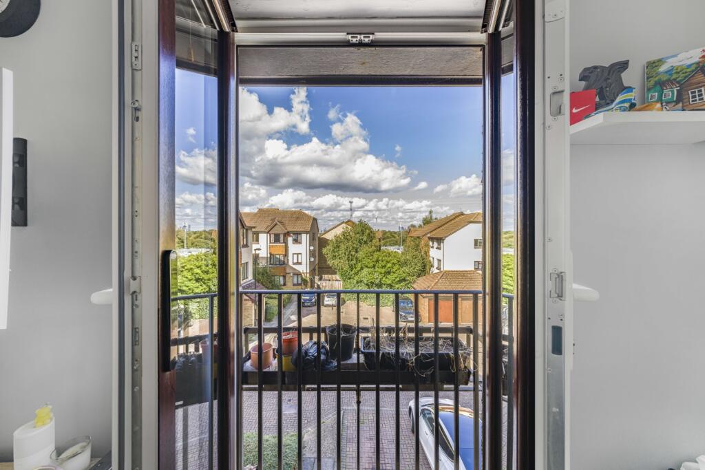 Apartment in London - View 2