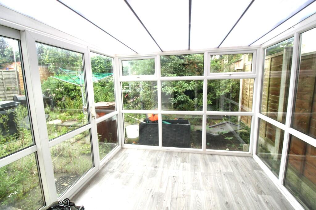 Meadowcroft Road, Leyland, Lancashire, PR25 photo 2