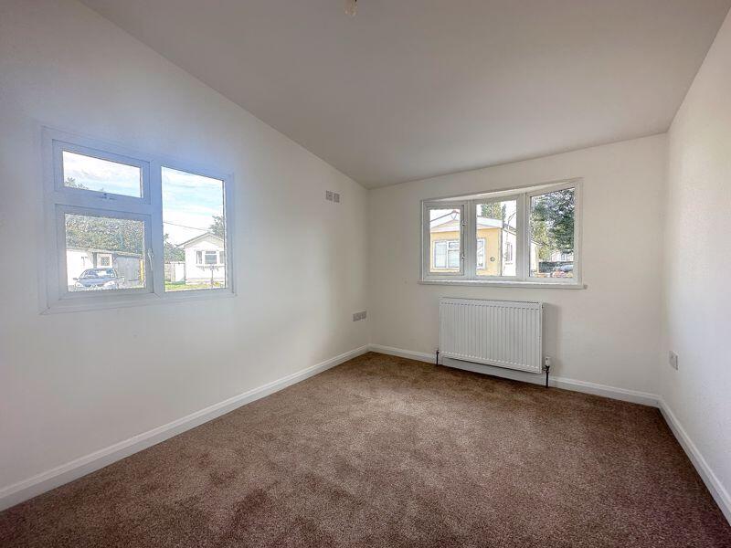 House in Doncaster - View 4