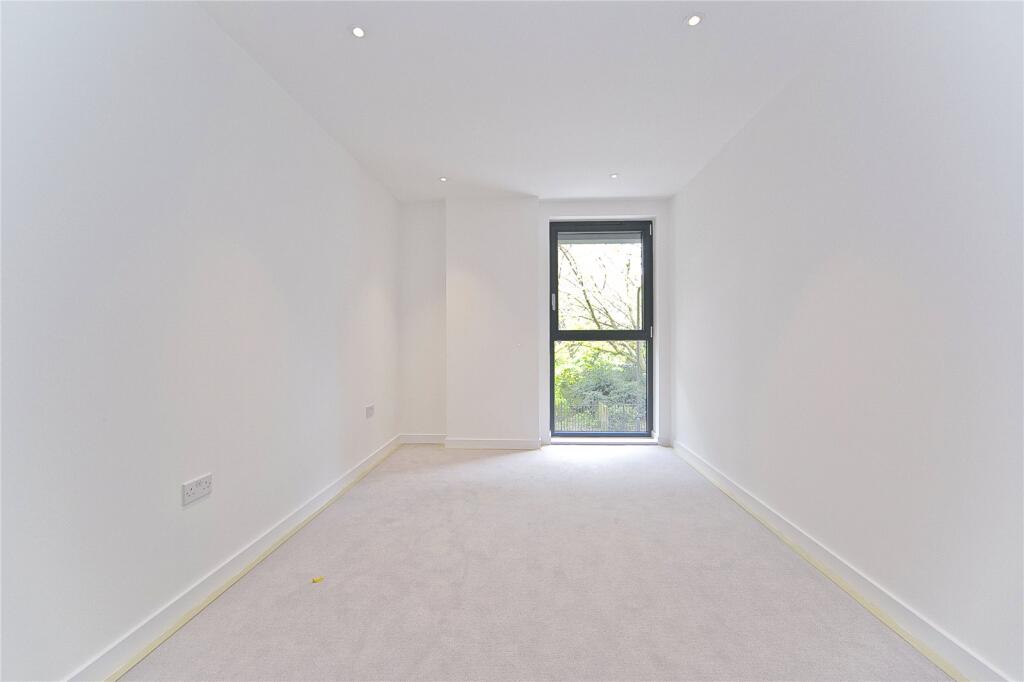 3 bedroom maisonette for rent