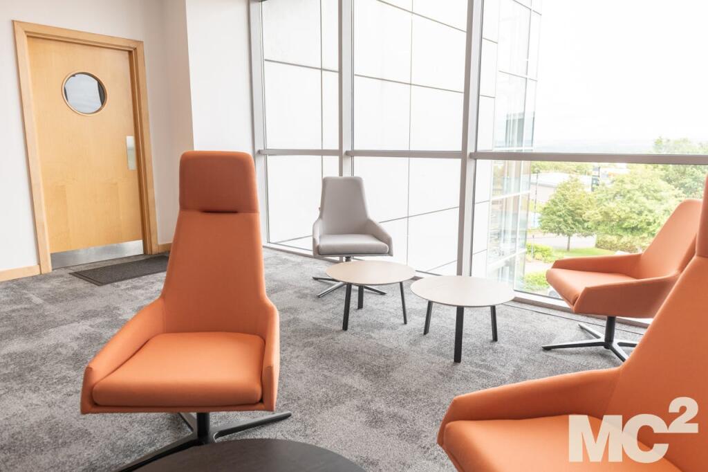 2nd floor business lounge 2.jpg