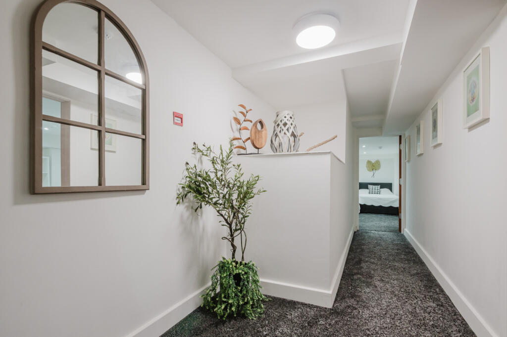Apartment in Manchester - View 4
