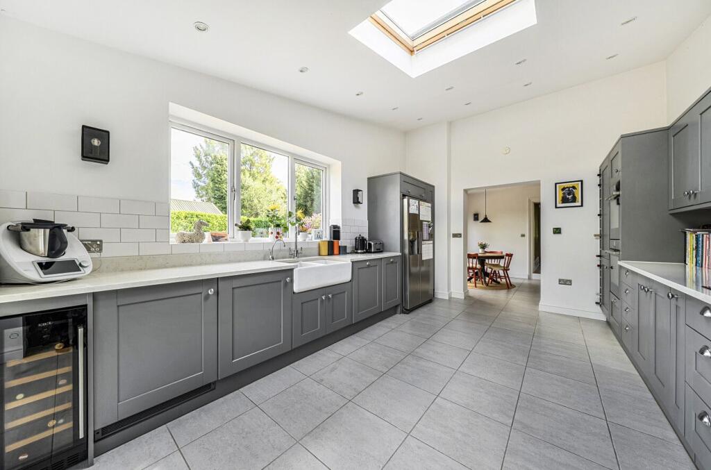 House in Sevenoaks, Halstead - View 3