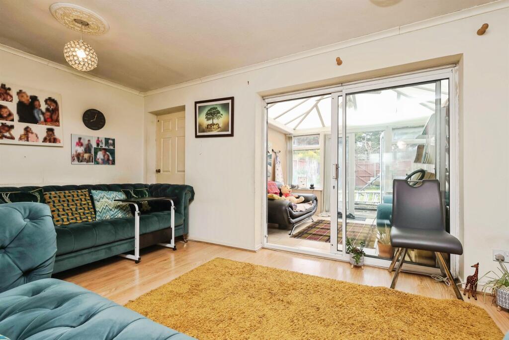 House in Birmingham, West Midlands - View 6