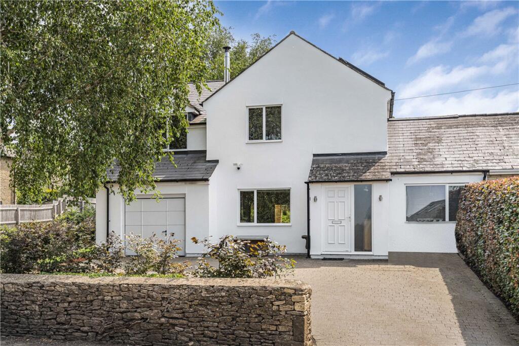 Main image of property: Heyford Road, Somerton, Bicester, Oxfordshire, OX25
