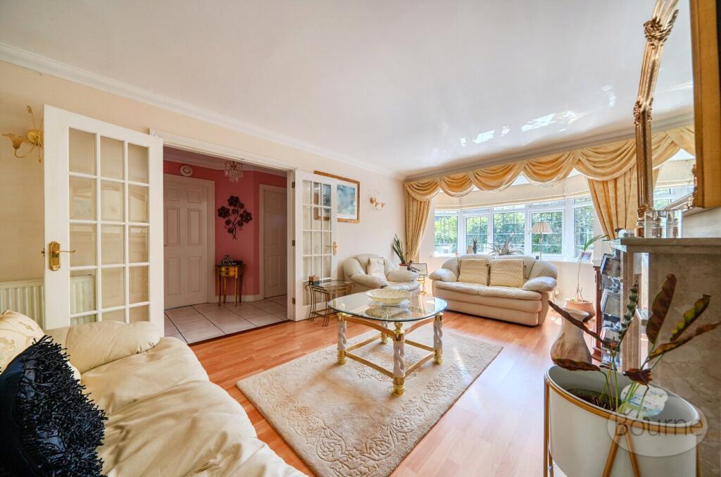 House in Woking, Brookwood - View 4