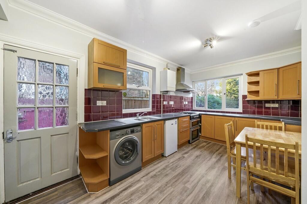 Main image of property: Reginald Street, Luton