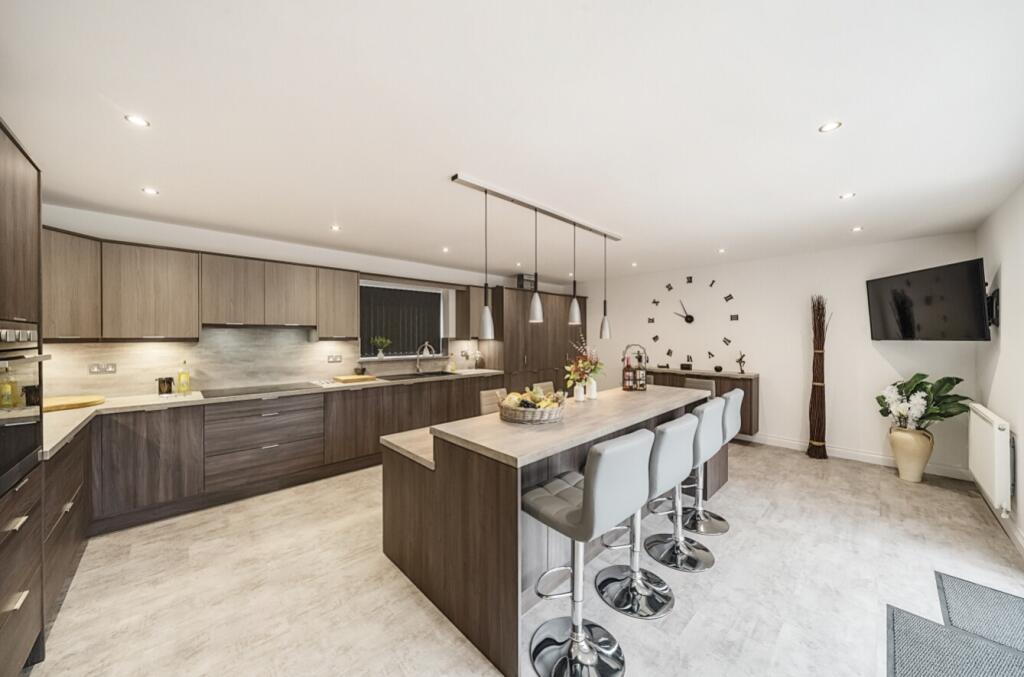 House in North Kesteven, Ashby de la Launde and Bloxholm - View 2