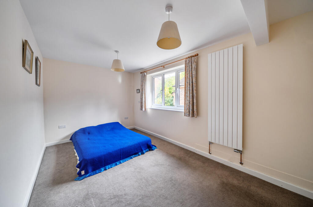 House in Oxford, Barton Road Flats, Headington - View 4