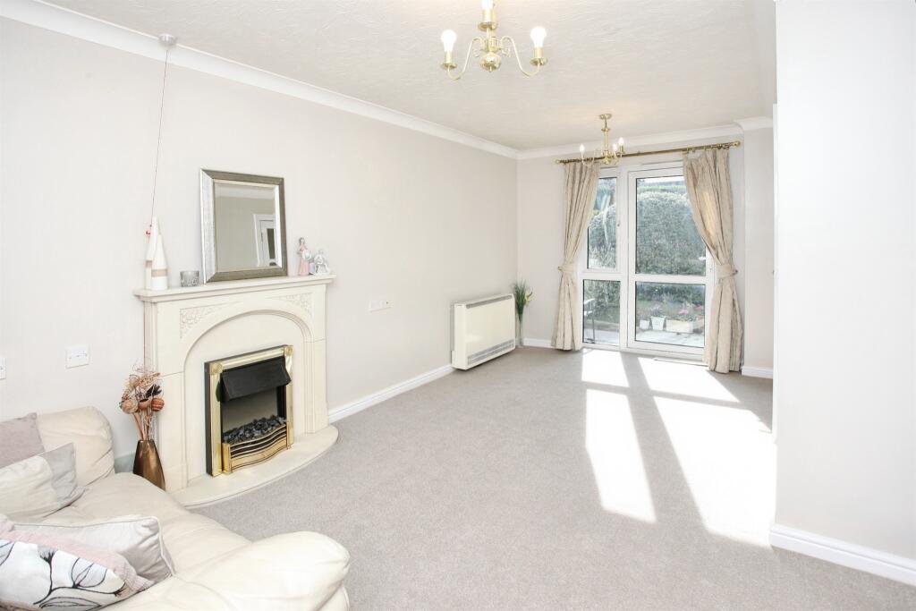 1-bed house on Fidlas Road, Llanishen, Cardiff, £147,000