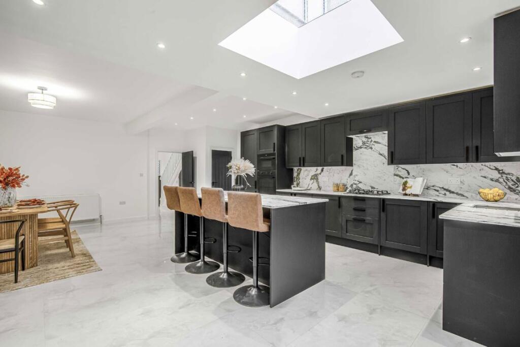 Main image of property: Baldry Gardens, Streatham Common