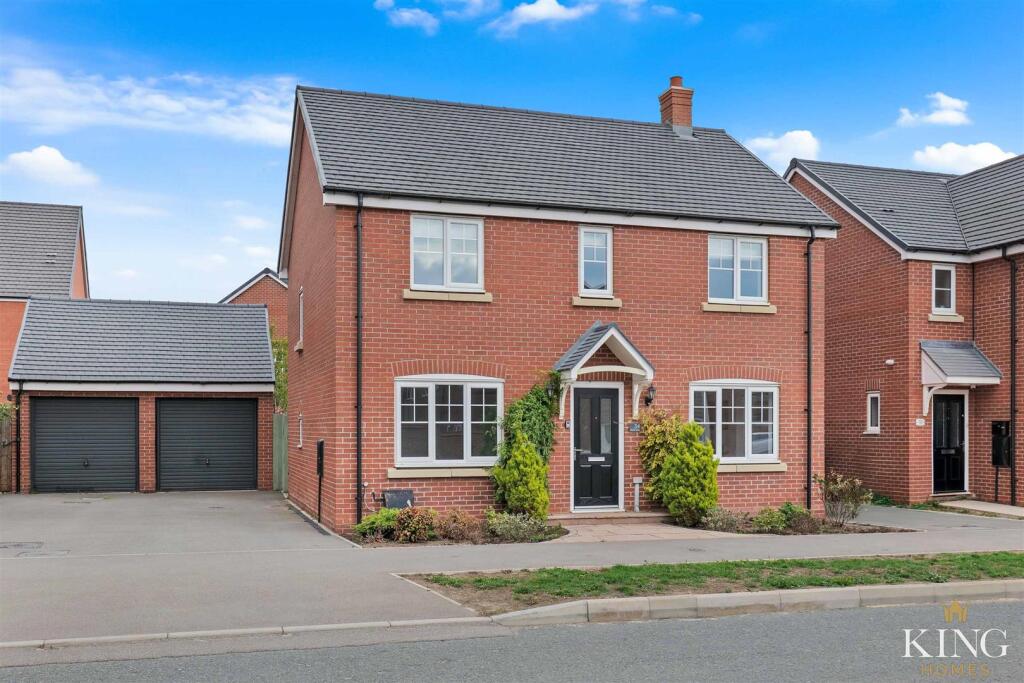 4-bed detached on Chestnut Avenue, Meon Vale, Stratford-Upon-Avon, £400,000