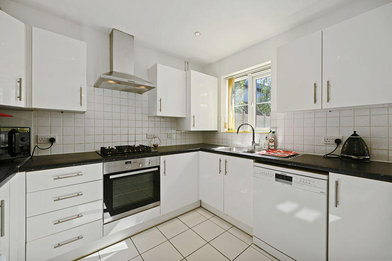 House in Harrow - View 5