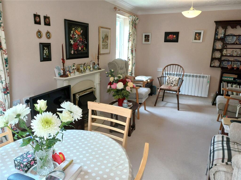 Peelers Court, St Andrews Road, Bridport, Dorset, DT6 photo 2