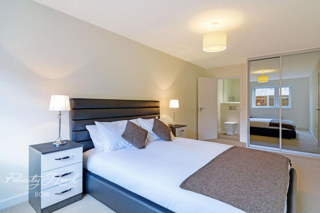 Main image of property: Bede Square, London